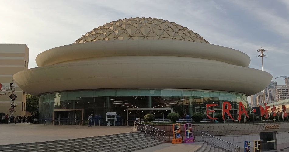 A Guide to Shanghai Circus World